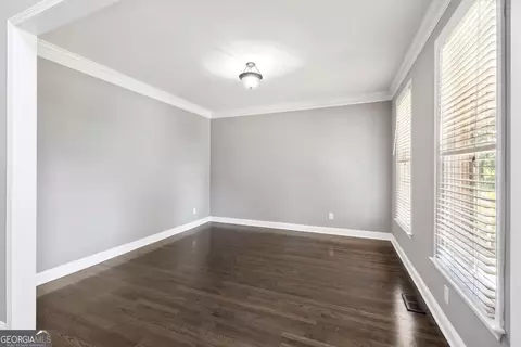 Living - 1010 River Mist Dr, Suwanee, GA 30024 photo 2 of 7