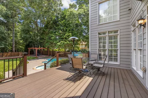 Exterior - 1010 River Mist Dr, Suwanee, GA 30024 photo 7 of 9