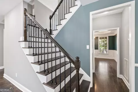 Entry Way - 1010 River Mist Dr, Suwanee, GA 30024 photo 2 of 7