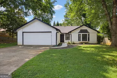 120 Softwood Cir, Roswell, GA 30076
