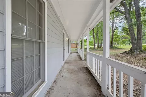 Exterior - 440 Cowan Rd, Covington, GA 30016 photo 3 of 8