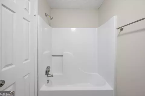 Bath - 440 Cowan Rd, Covington, GA 30016 photo 1 of 2