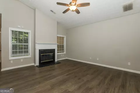 Living - 1055 Maple Leaf Dr, Mcdonough, GA 30253 photo 3 of 3
