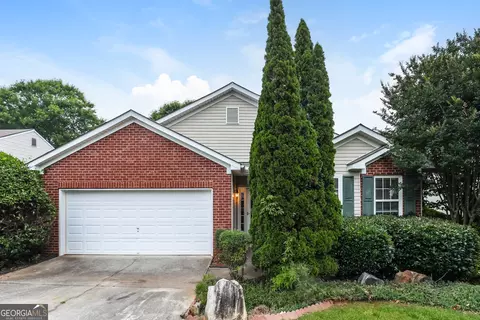 Exterior - 1055 Maple Leaf Dr, Mcdonough, GA 30253 photo 2 of 2