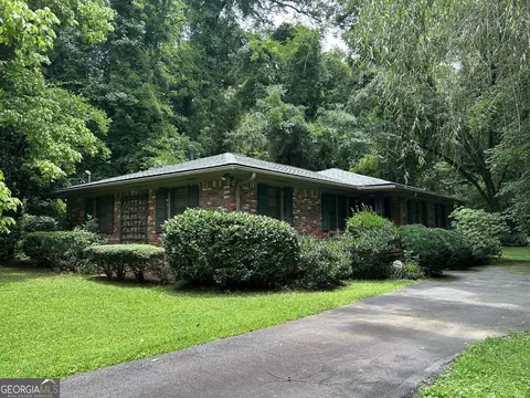 129 Parkside Cir, Decatur, GA 30030