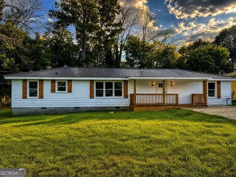 54 Glenwood School Rd NE, Rome, GA 30165