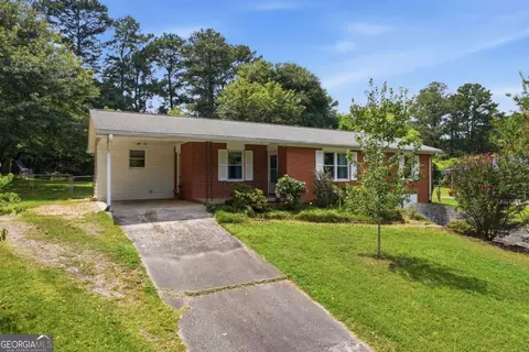 3576 Lakeshore Dr, Smyrna, GA 30082
