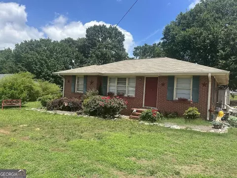 369 W Candler St, Winder, GA 30680