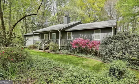 385 Vaughn Rd, Newnan, GA 30265