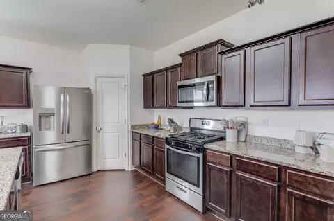 Kitchen - 331 Merigold Way, Pendergrass, GA 30567 photo 2 of 3