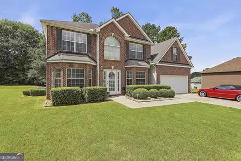 Exterior - 310 Megan Dr, Hampton, GA 30228 photo 5 of 11