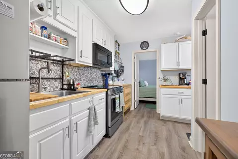 Kitchen - 1484 Dillard Heights Dr, Bethlehem, GA 30620 photo 5 of 6