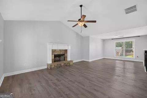 Living - 1484 Dillard Heights Dr, Bethlehem, GA 30620 photo 2 of 9