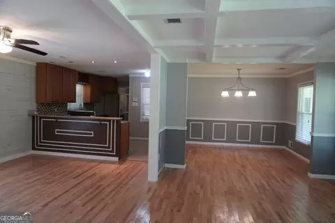 Living - 6436 Alpine Rd, Rex, GA 30273 photo 5 of 8