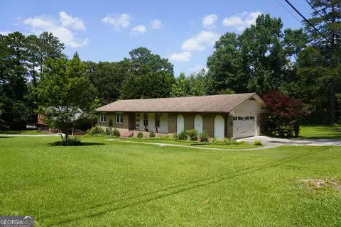 Exterior - 6436 Alpine Rd, Rex, GA 30273 photo 1 of 2