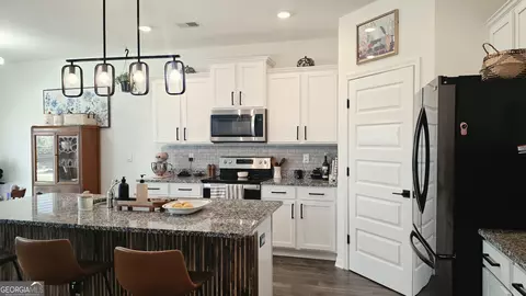 Kitchen - 219 Barnyard Way, Perry, GA 31069 photo 1 of 3