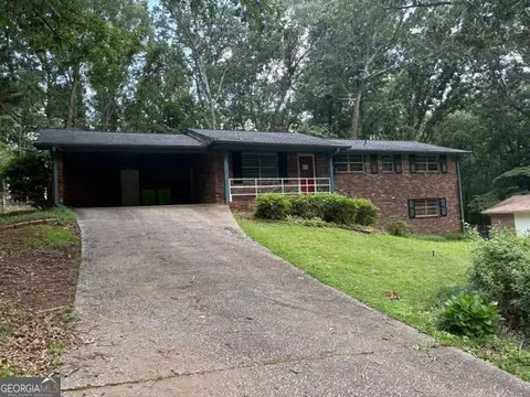 5835 S Bear Dr, Douglasville, GA 30135