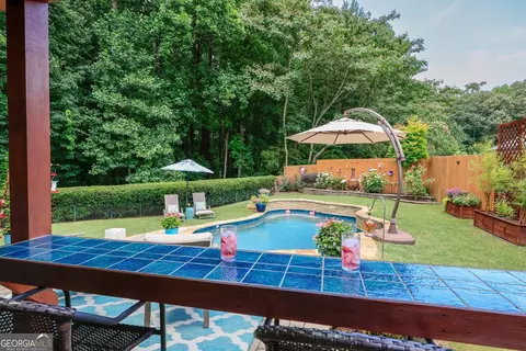 1384 Silvergate Dr, Mableton, GA 30126