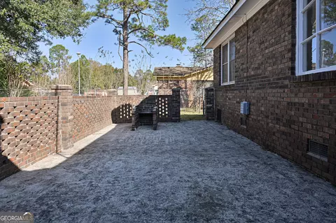Exterior - 1237 Firestone Dr, Albany, GA 31707 photo 2 of 2