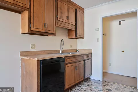Kitchen - 1237 Firestone Dr, Albany, GA 31707 photo 2 of 3