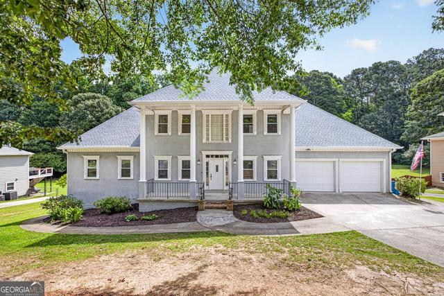 2058 Lakewood Cir, Grayson, GA 30017