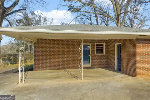 Exterior - 93 Hickory Cir, Toccoa, GA 30577 photo 3 of 8