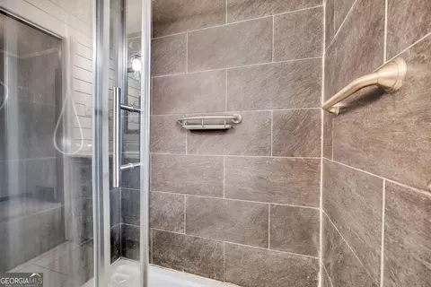 Bath - 93 Hickory Cir, Toccoa, GA 30577 photo 4 of 4