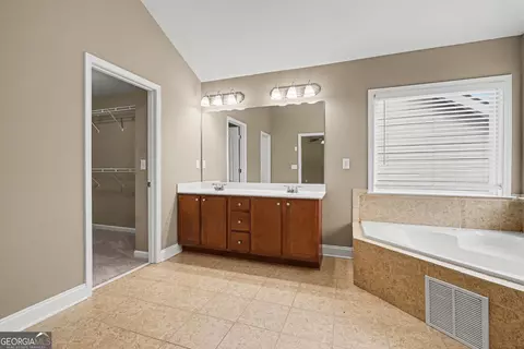 Entry Way - 2143 Leafmore Ct, Grayson, GA 30017 photo 3 of 3