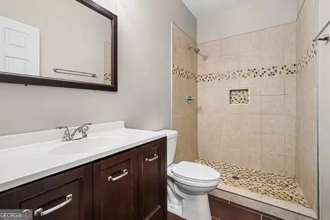 Bath - 2143 Leafmore Ct, Grayson, GA 30017 photo 6 of 6