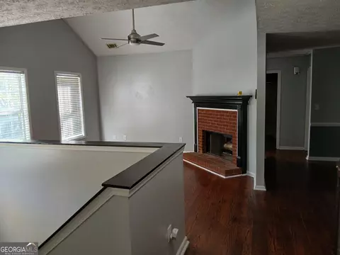 215 Forest Brook Dr, Covington, GA 30016 photo 4