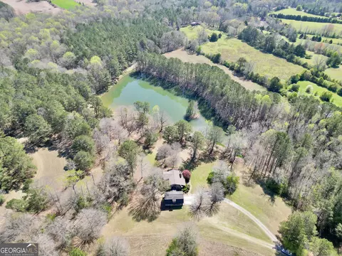 330 Country Kitchen Rd, Barnesville, GA 30204