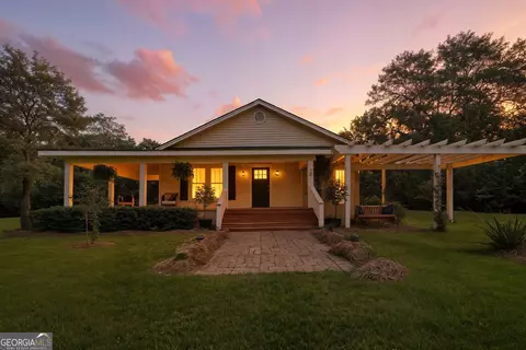 Exterior - 439 Dover Rd, Sylvania, GA 30467 photo 13 of 14