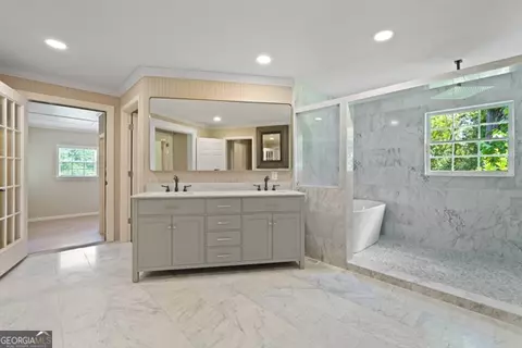 Bath - 439 Dover Rd, Sylvania, GA 30467 photo 3 of 10