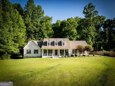 1901 Mcconnell Rd, Grayson, GA 30017