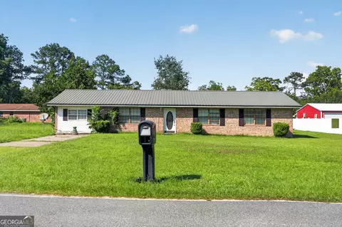 114 Beaver Dr, Blackshear, GA 31516