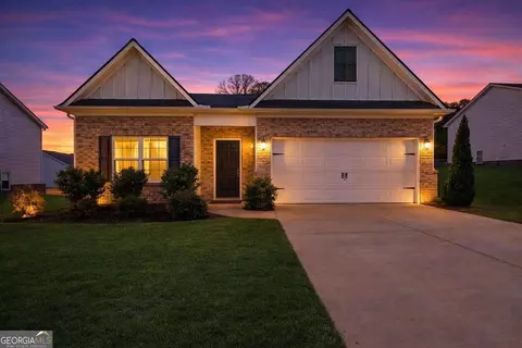 176 Innis Brook Cir, Cartersville, GA 30120