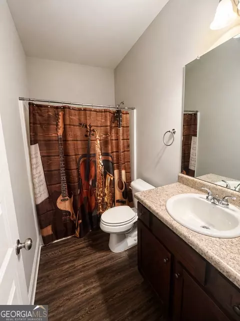 Bath - 590 Cotton Dr, Jackson, GA 30233 photo 3 of 3