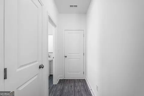 Entry Way - 4003 Dantry Ln, Buford, GA 30519 photo 2 of 7