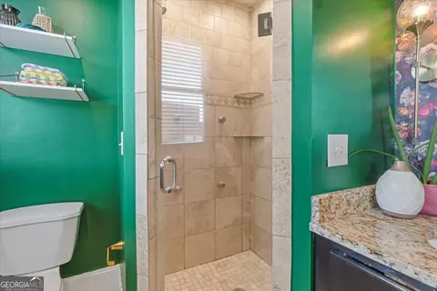 Bath - 1146 Oak St SE, Covington, GA 30014 photo 3 of 4