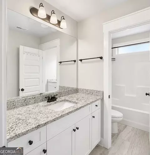 Bath - 150 Peppertree Dr, Newnan, GA 30265 photo 5 of 7