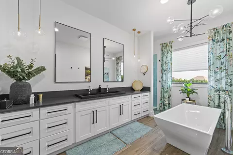 Bath - 3535 River Birch Loop, Jefferson, GA 30549 photo 2 of 12
