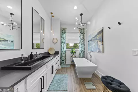 Bath - 3535 River Birch Loop, Jefferson, GA 30549 photo 1 of 12