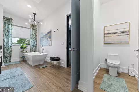 Bath - 3535 River Birch Loop, Jefferson, GA 30549 photo 3 of 12