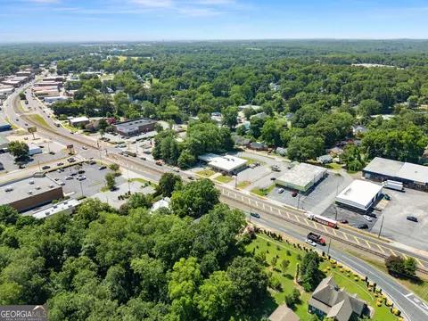 View/Area - 2158 N Broad St, Commerce, GA 30529 photo 5 of 6