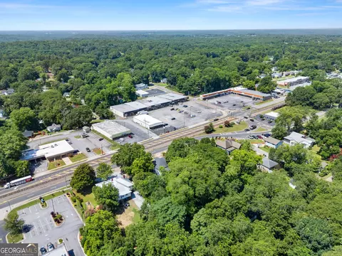 View/Area - 2158 N Broad St, Commerce, GA 30529 photo 6 of 6