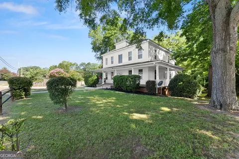Exterior - 2158 N Broad St, Commerce, GA 30529 photo 6 of 8