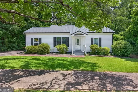 265 3rd Ave, Winder, GA 30680