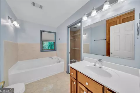 Bath - 111 Chadwick Rd, Warner Robins, GA 31088 photo 3 of 4
