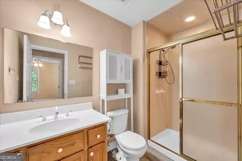 Bath - 111 Chadwick Rd, Warner Robins, GA 31088 photo 2 of 4