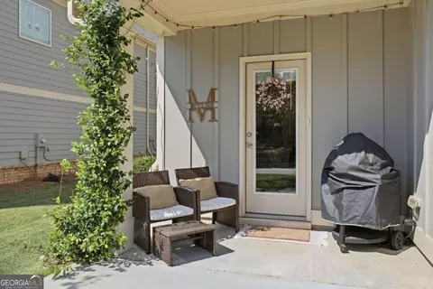 Exterior - 3679 Davenport Rd, Duluth, GA 30096 photo 7 of 8